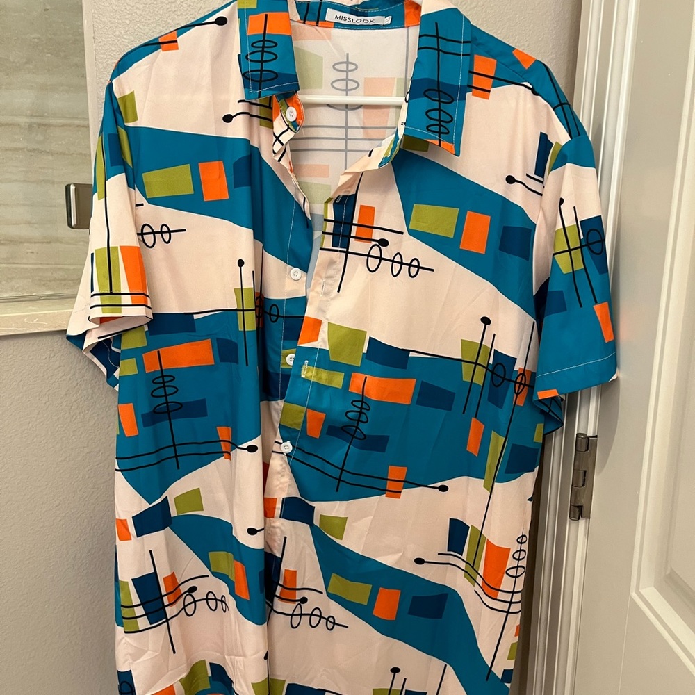 Mens button down Hawaiian shirt